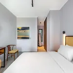 Z 4 Luxury Villa