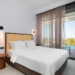 Z 4 Luxury Villa
